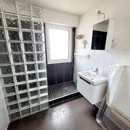 Apartment 2 Avec Balcon, A 100m De La - Fr-1-675-14 *